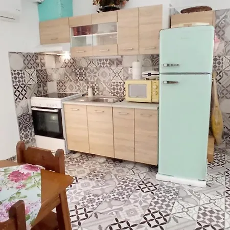 Dreamer's Studio M Apartment *